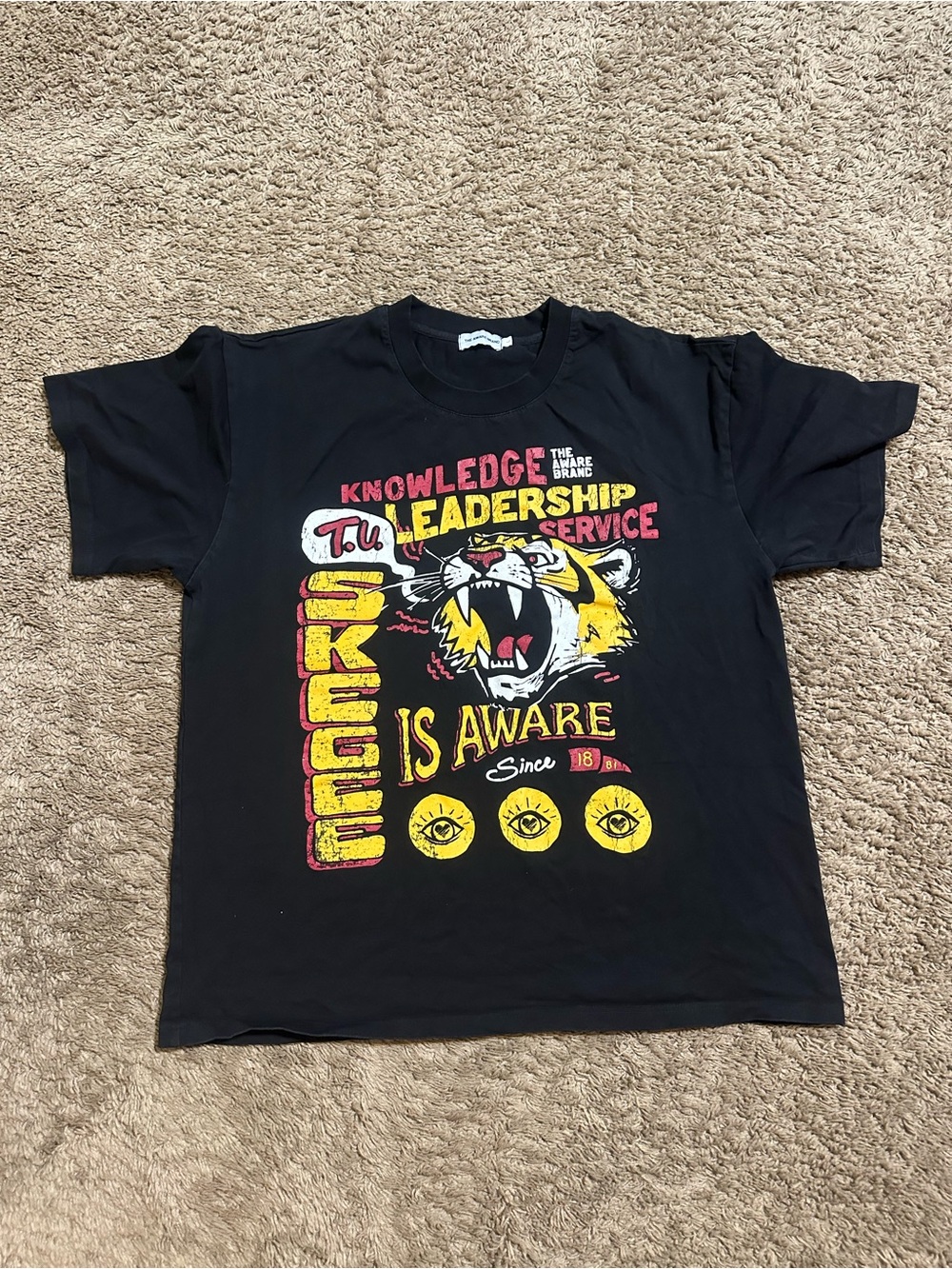 Vintage NCAA HBCU Tuskegee University “triple black” shirt 00s size large